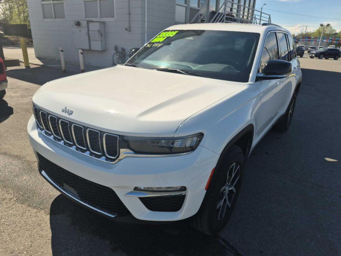 2024 JEEP GRAND CHEROKEE LIMITED (1C4RJHBG9RC) with an 3.6L engine, Automatic transmission, located at 929 East 8th Ave, Anchorage, AK, 99501, (907) 274-2277, 61.214783, -149.866074 - Photo#0