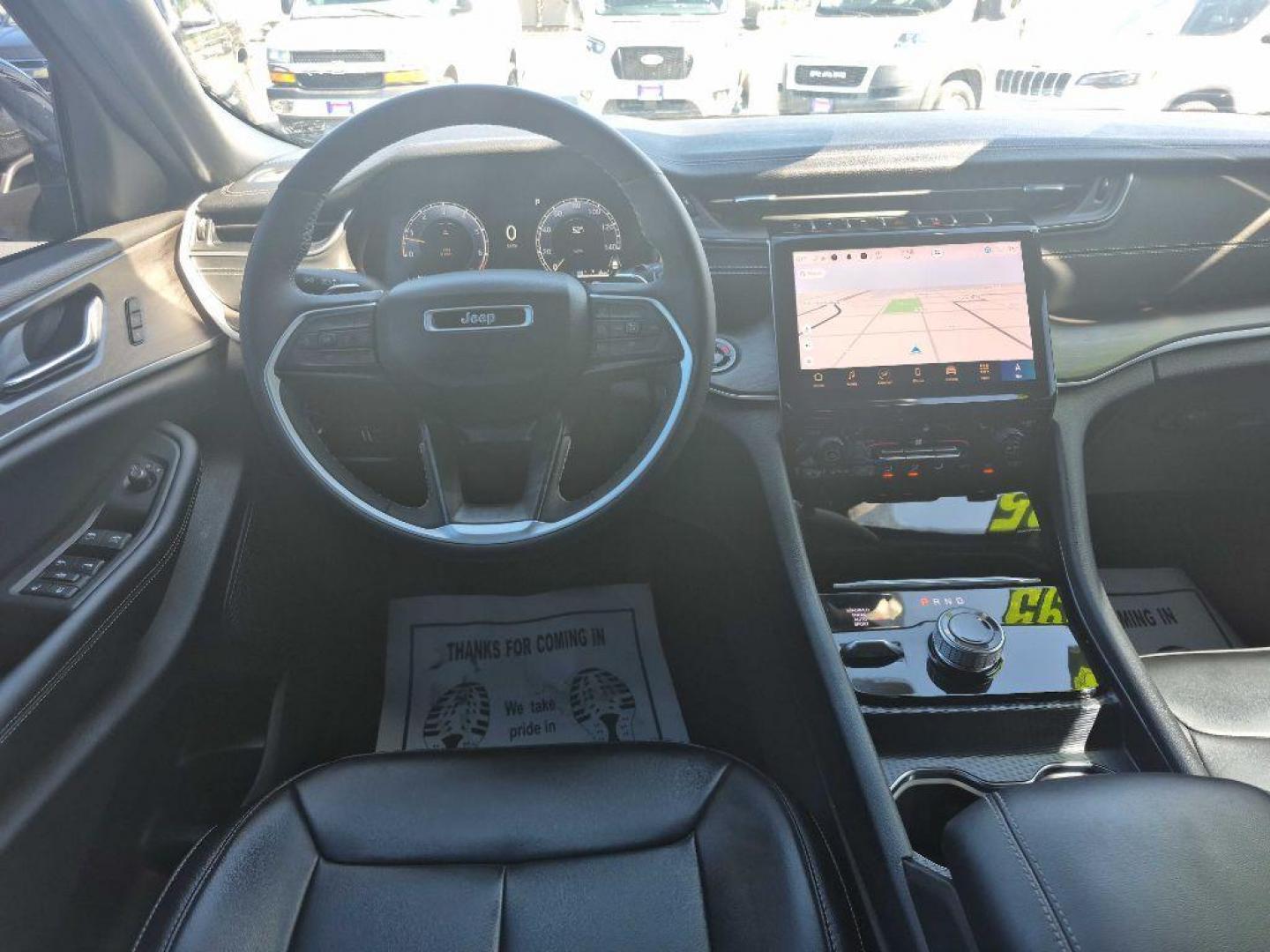 2024 JEEP GRAND CHEROKEE LIMITED (1C4RJHBG9RC) with an 3.6L engine, Automatic transmission, located at 929 East 8th Ave, Anchorage, AK, 99501, (907) 274-2277, 61.214783, -149.866074 - Photo#4