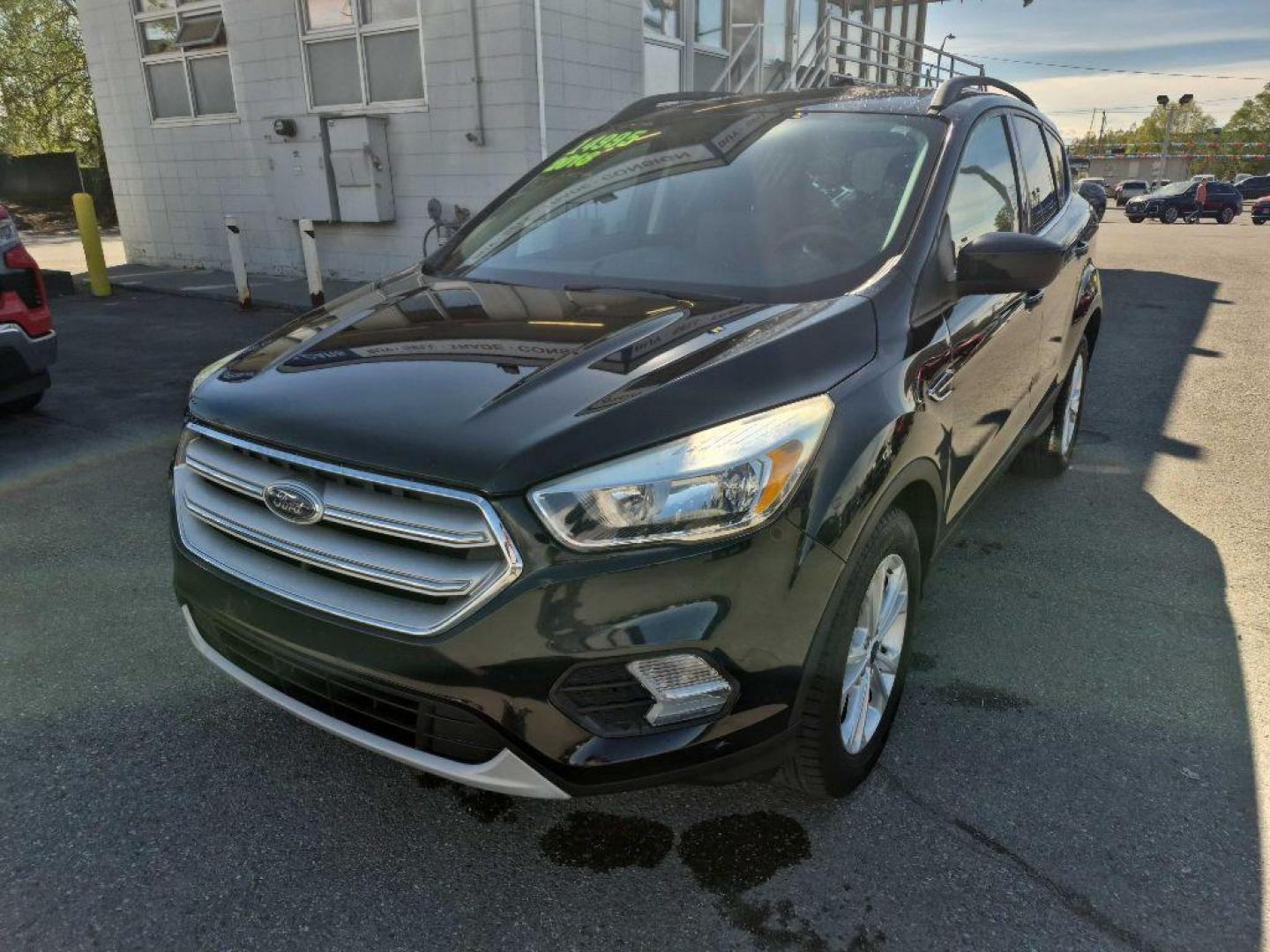 2018 BLACK FORD ESCAPE SE SE (1FMCU9GDXJU) with an 1.5L engine, Automatic transmission, located at 929 East 8th Ave, Anchorage, AK, 99501, (907) 274-2277, 61.214783, -149.866074 - Photo#0