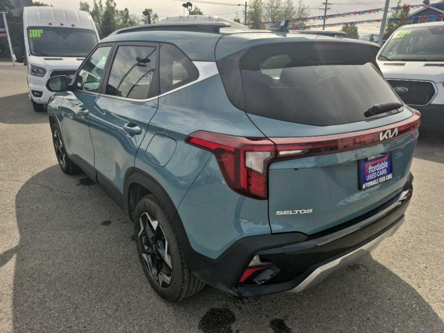 2024 BLUE KIA SELTOS EX (KNDERCAA5R7) with an 2.0L engine, Continuously Variable transmission, located at 929 East 8th Ave, Anchorage, AK, 99501, (907) 274-2277, 61.214783, -149.866074 - Photo#2